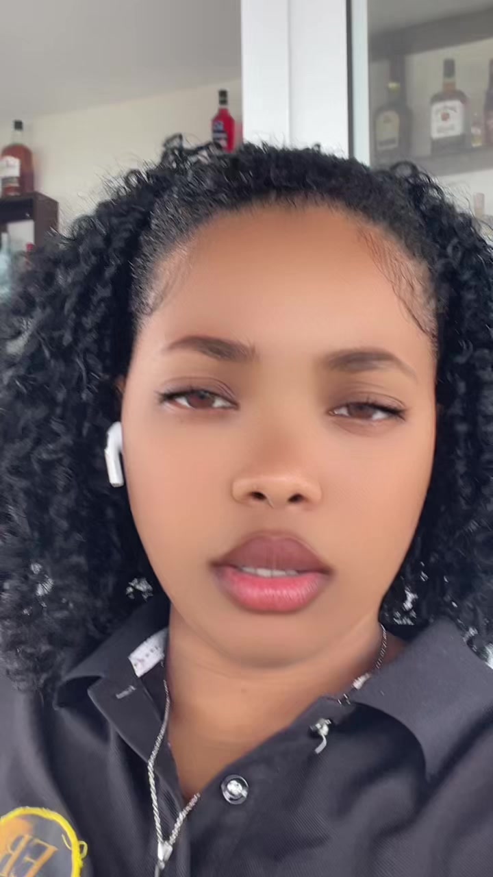 @Morena🇨🇻🍀