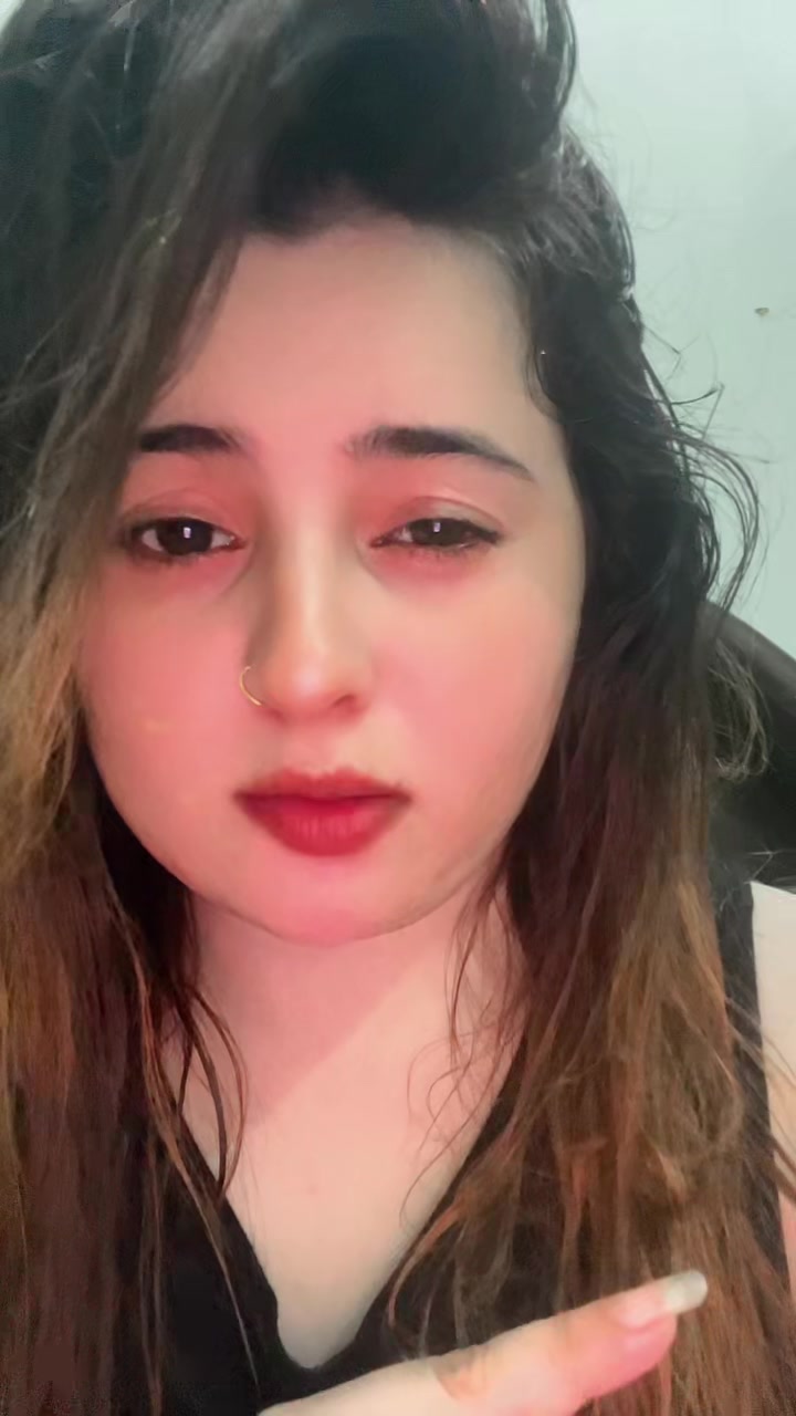 @Aira Khan