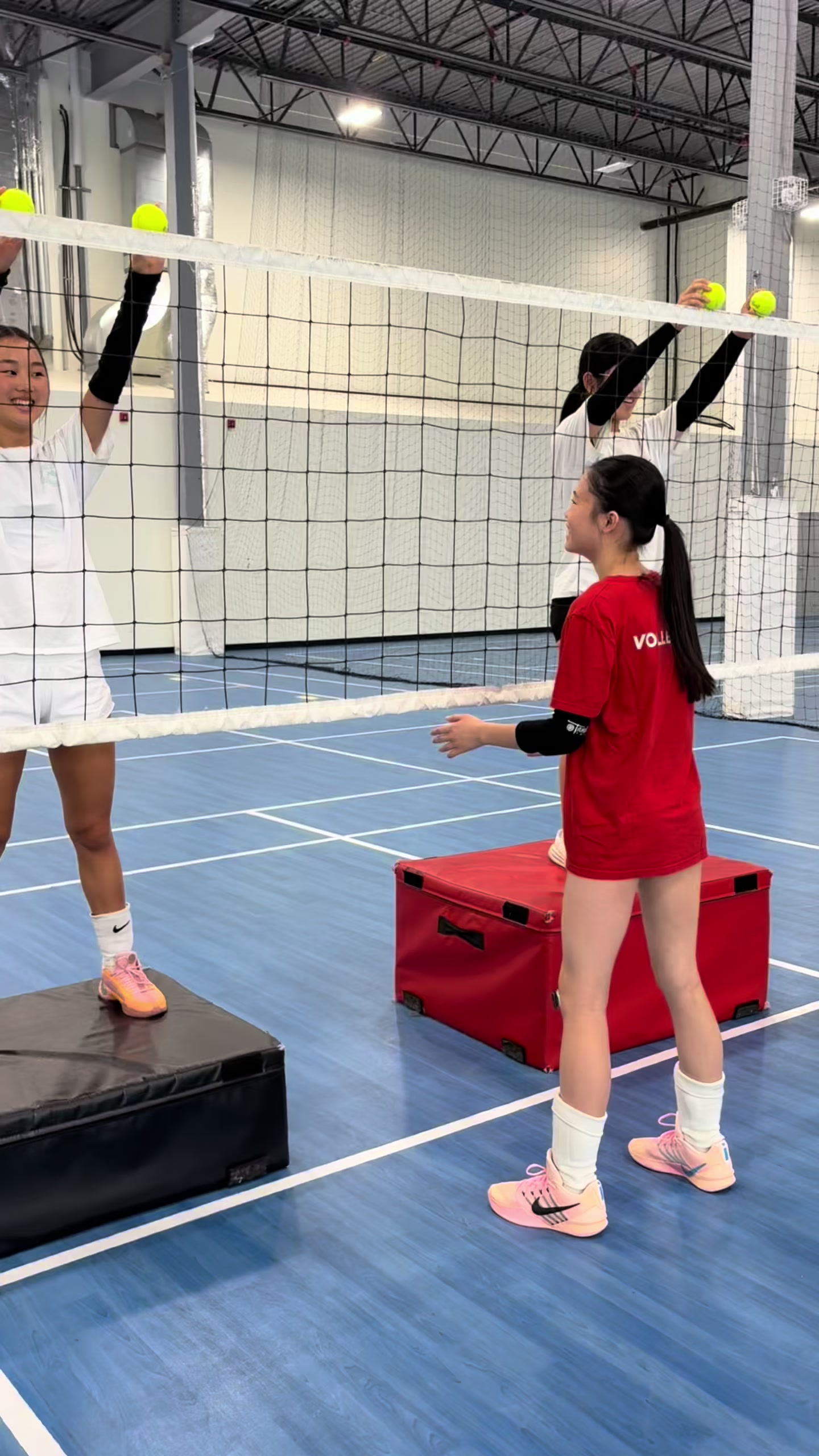 @The Volleybox