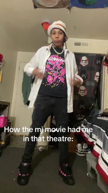 @ThatevilLightskinNon-Binary🦇