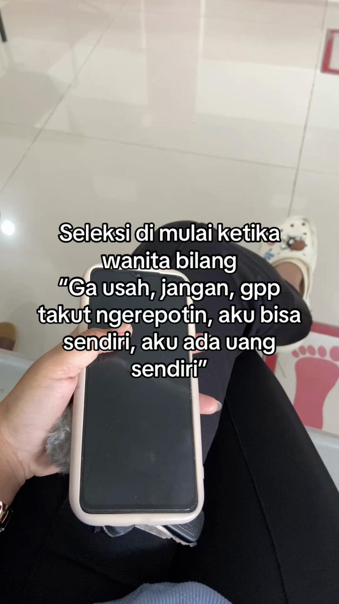 @🧚🏻&zwj;♀️