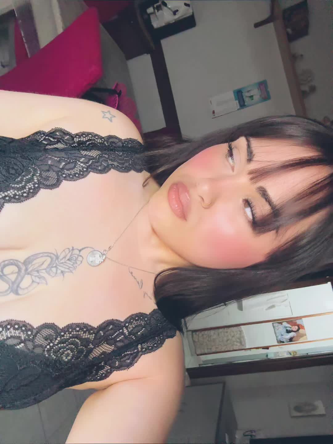 @...