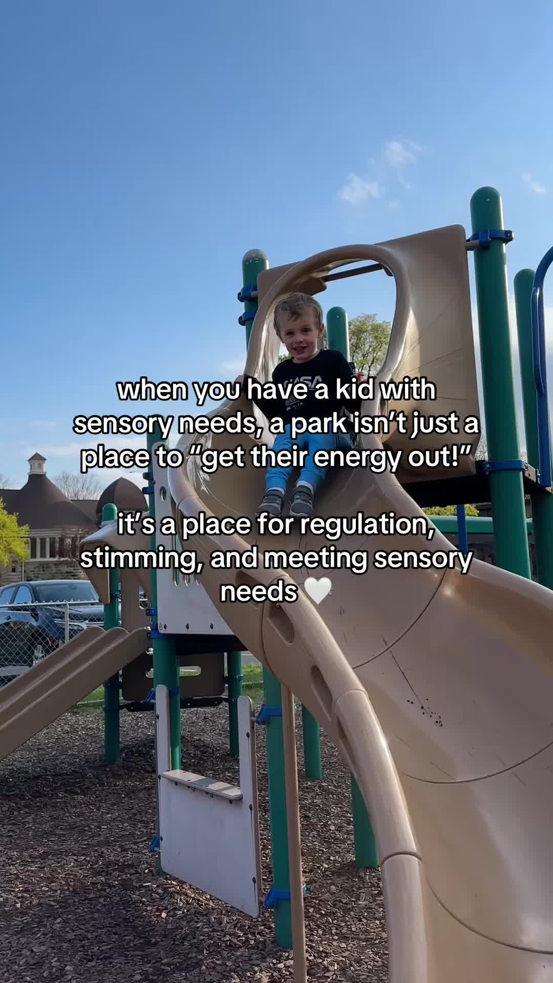@Luci ☆ autism advocate & mom