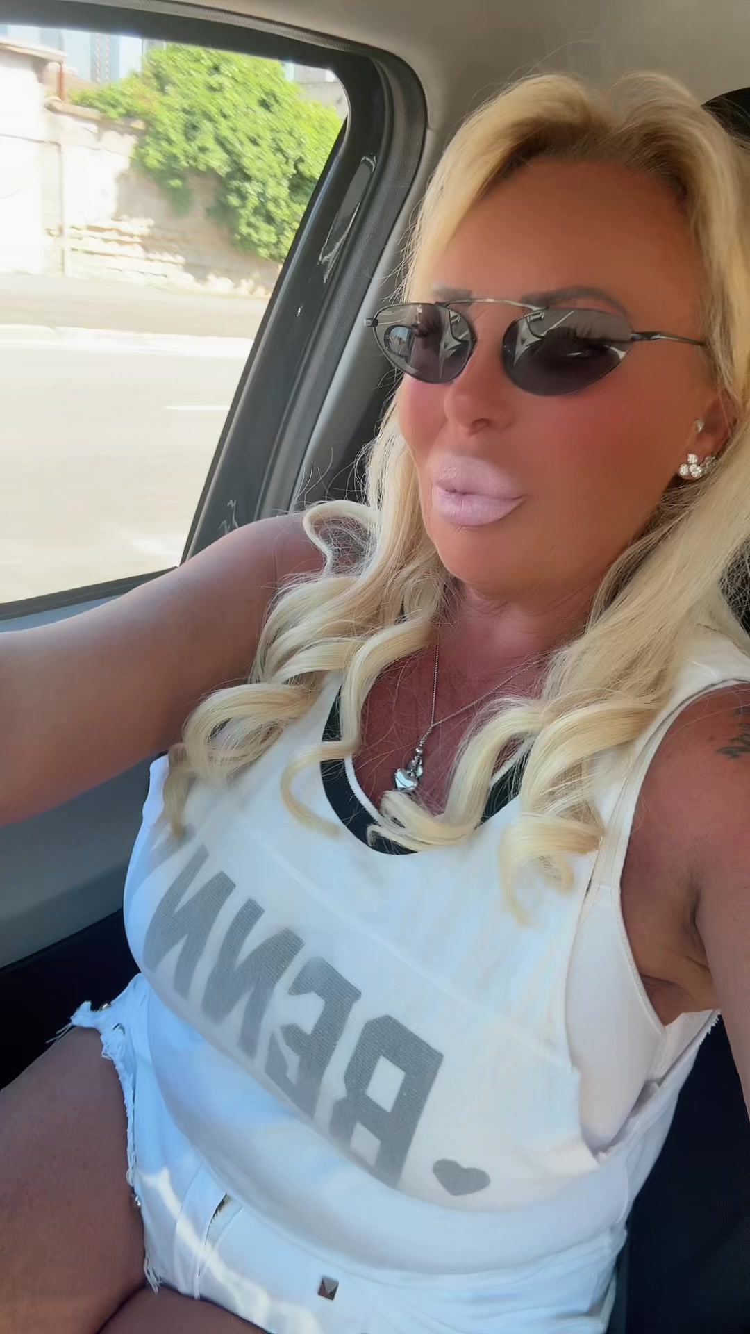@Angela