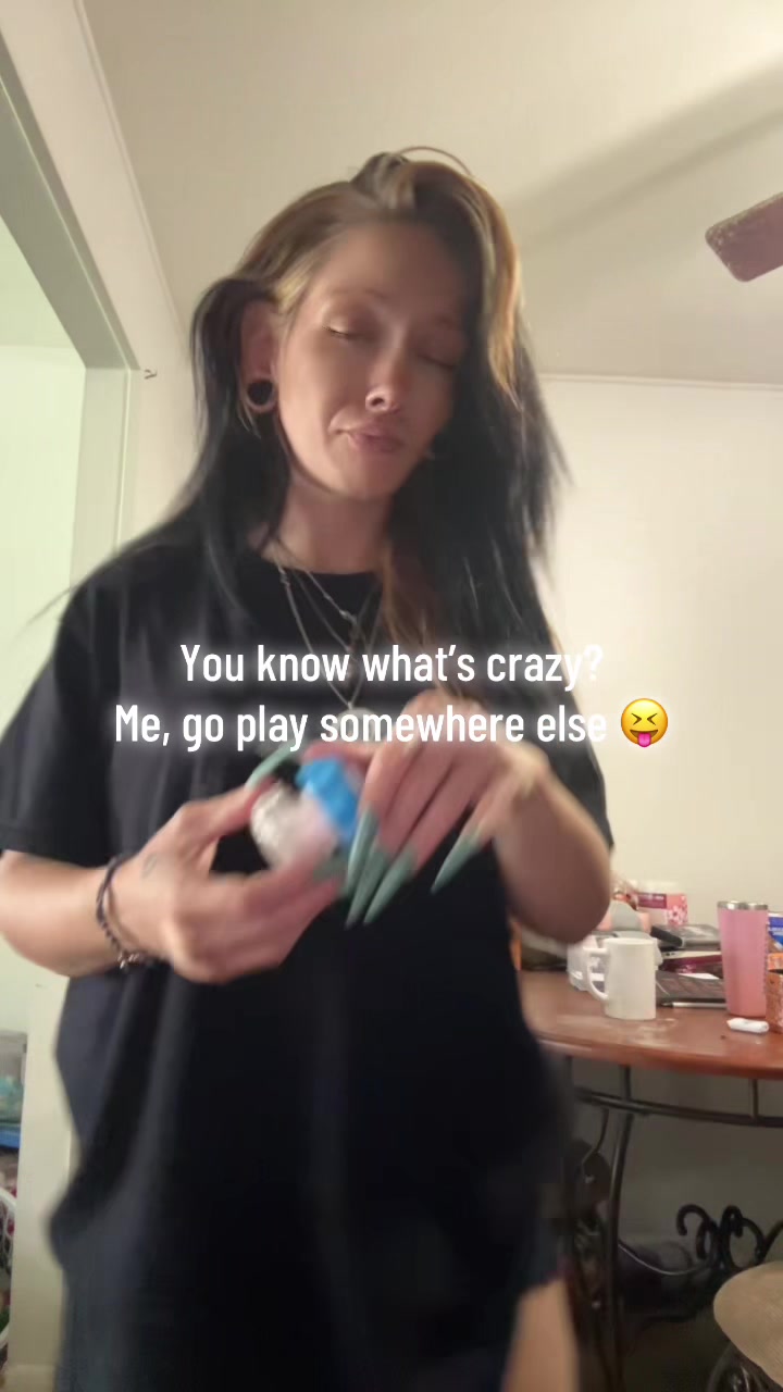 @little_miss_sm0kesal0t