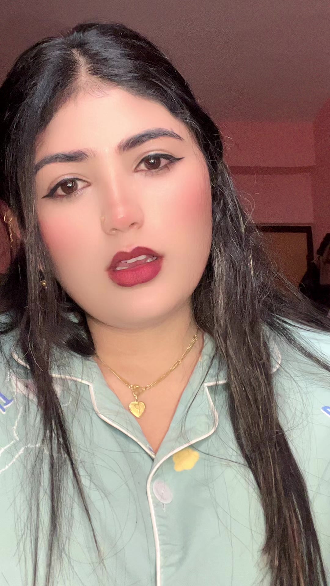 @Pujaa💊🔬🐕️