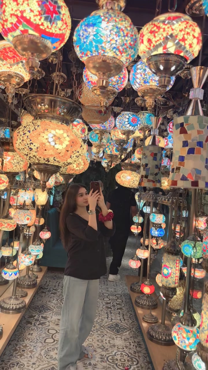 @Amna liaqat 🫠🎀