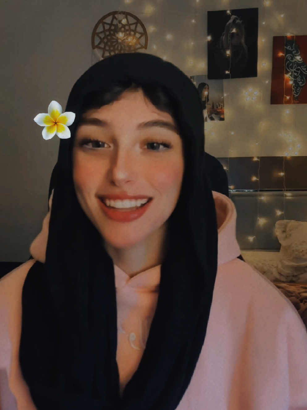 @elhums