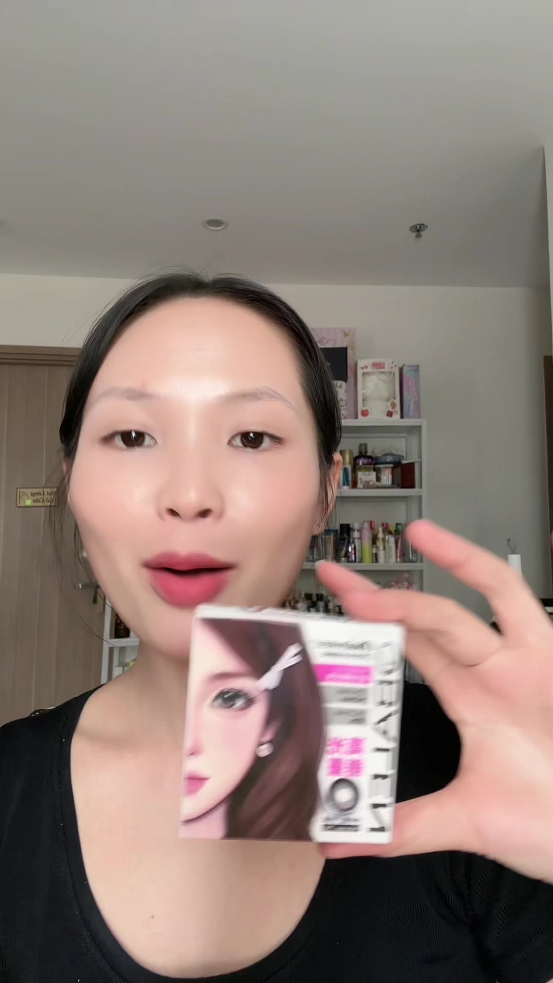 @H&agrave; Thu Huệ