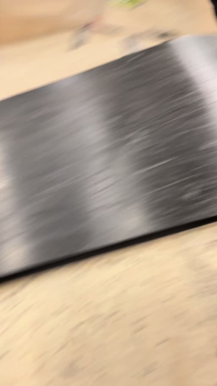 @𖣂