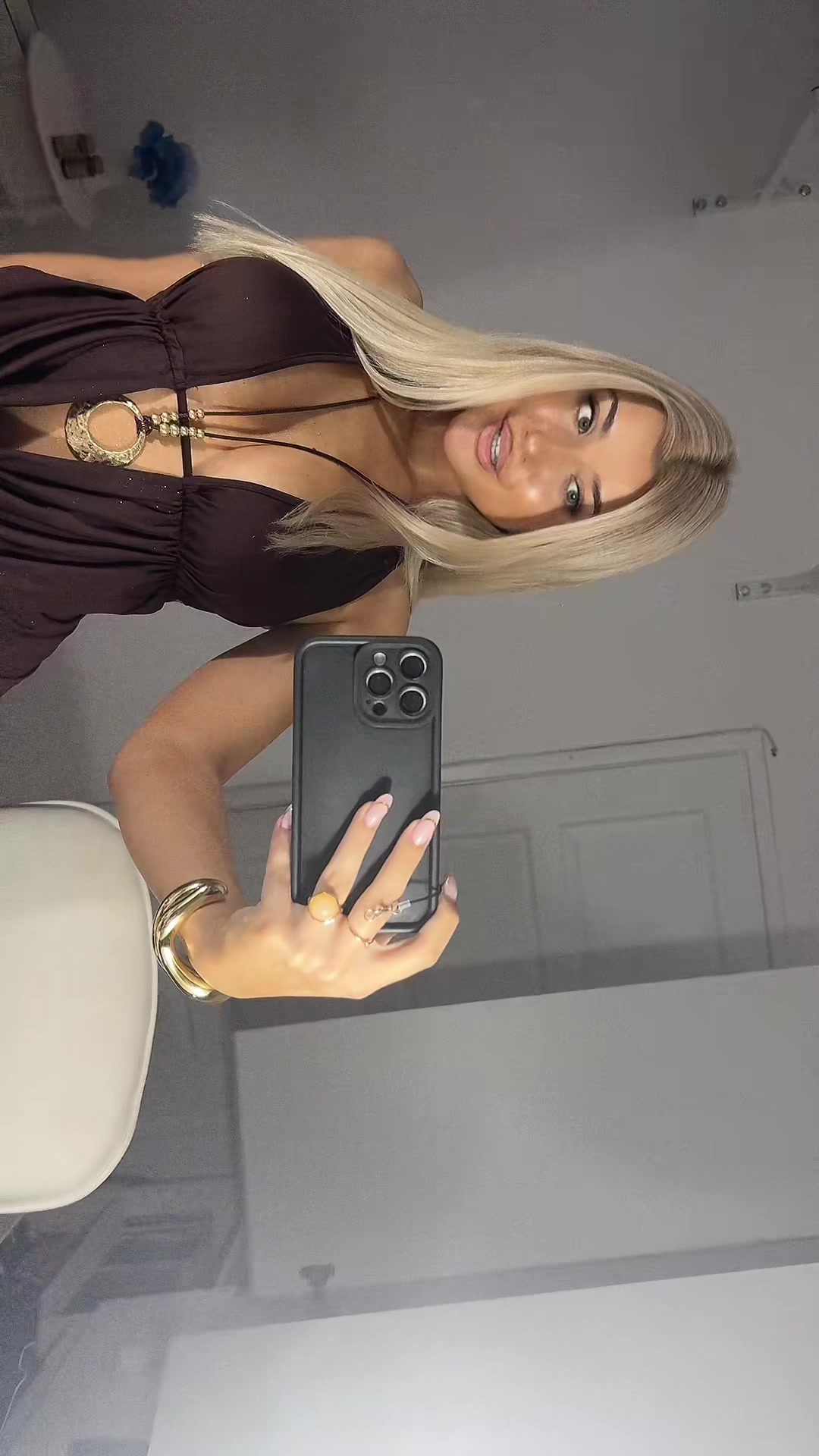 @anjax