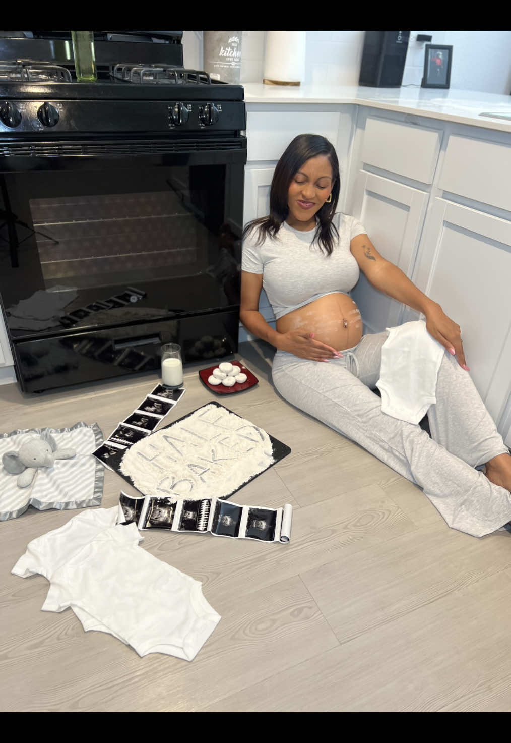 @Brittani Nicole 🦋 Wife. Mom.