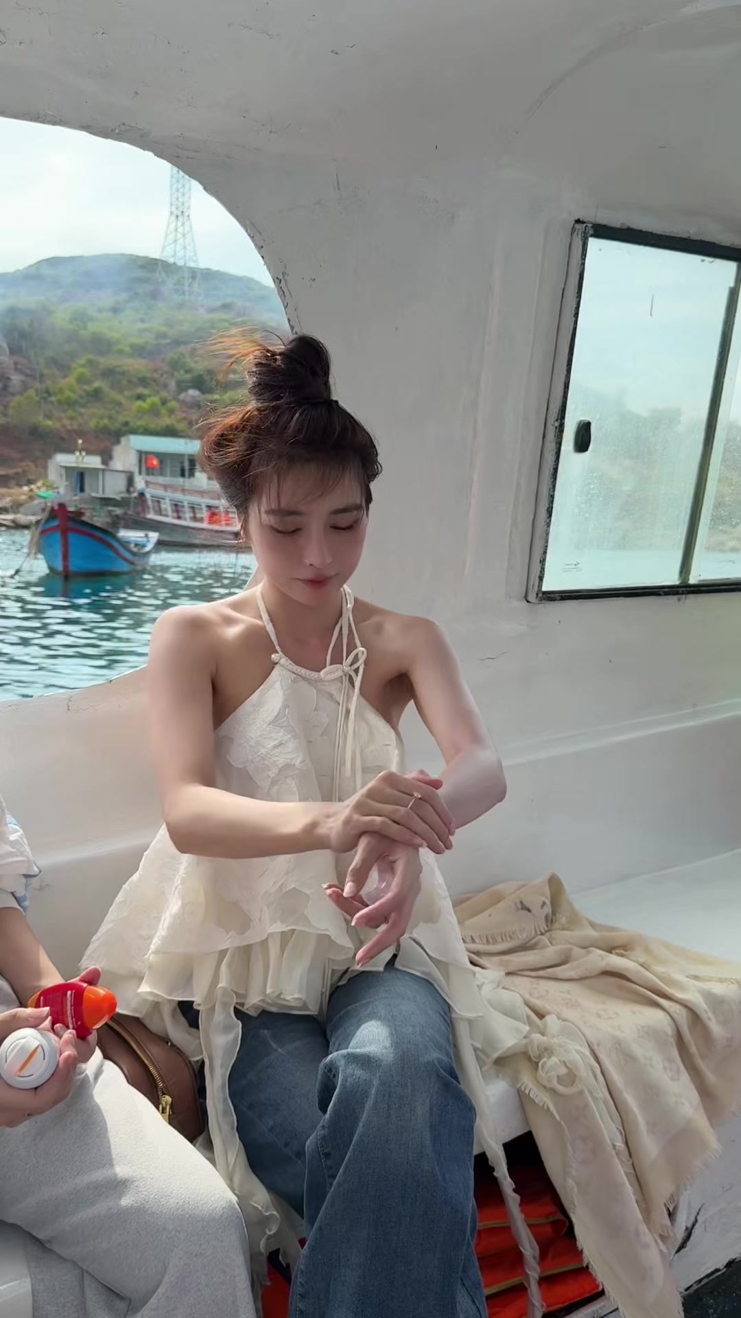@Mai Ngọc Kh&aacute;nh Linh