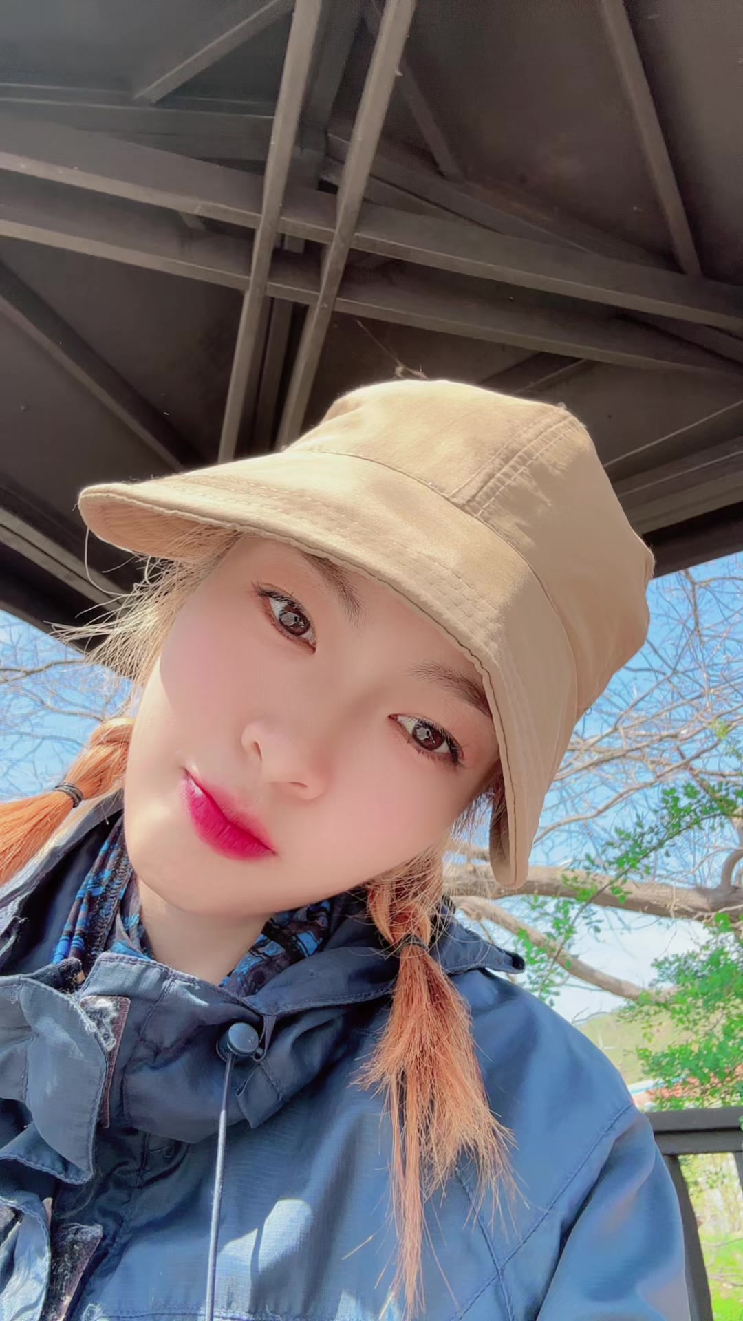 @ลี่น้าชอบกินแป็บชี🦋