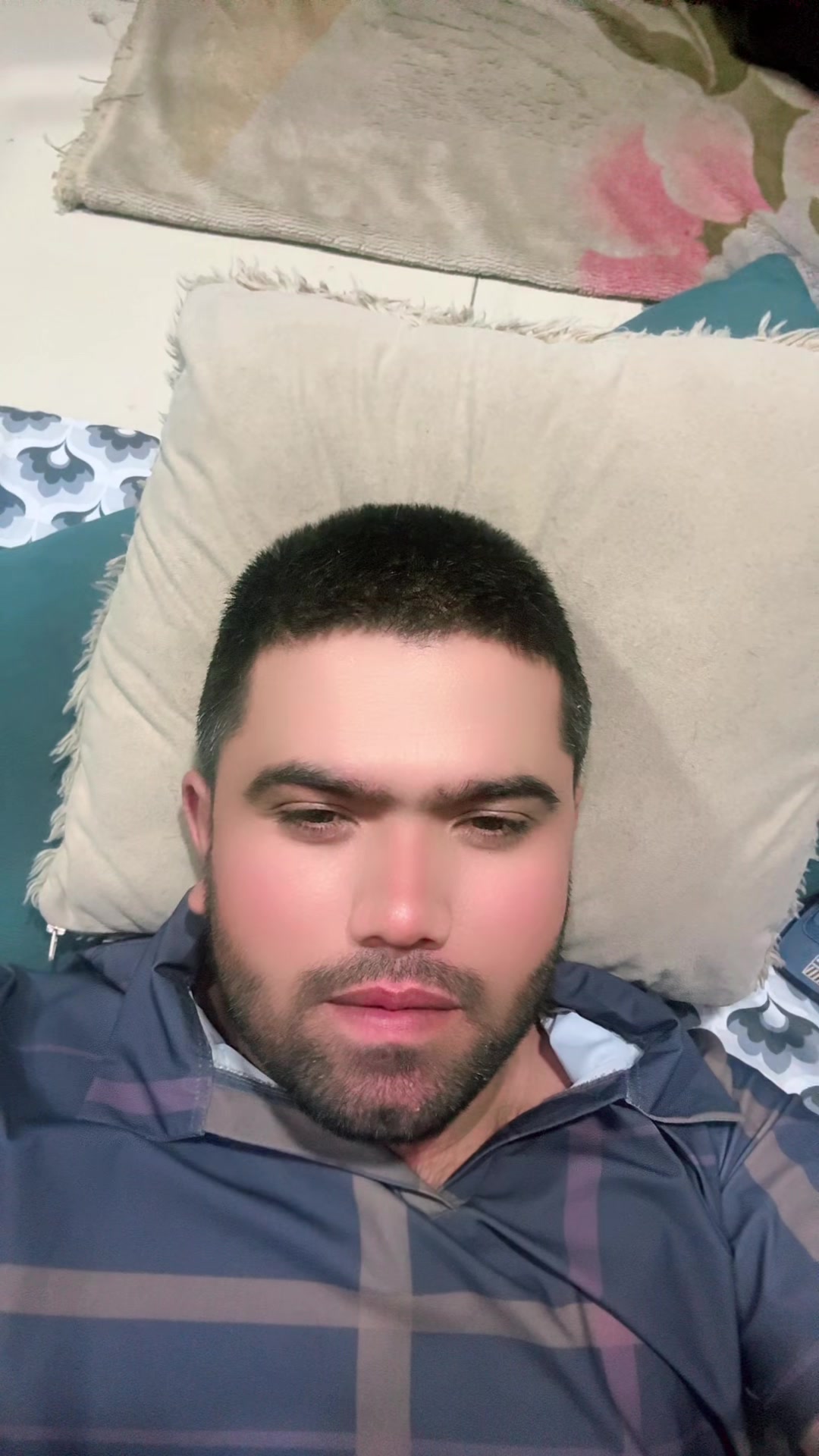 @adnanjango 💇12