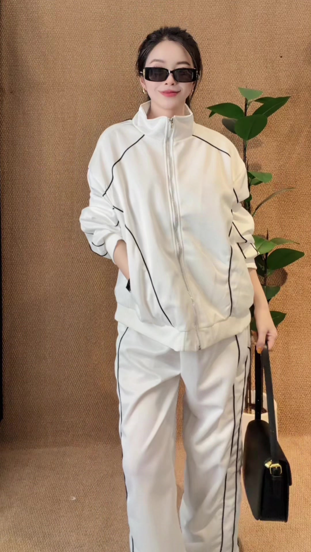 @ຮ້ານລິລີ່ເສື້ອຜ້າ Lily服饰✨