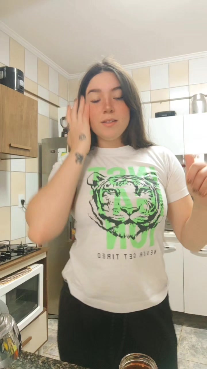 @layla_valeriano