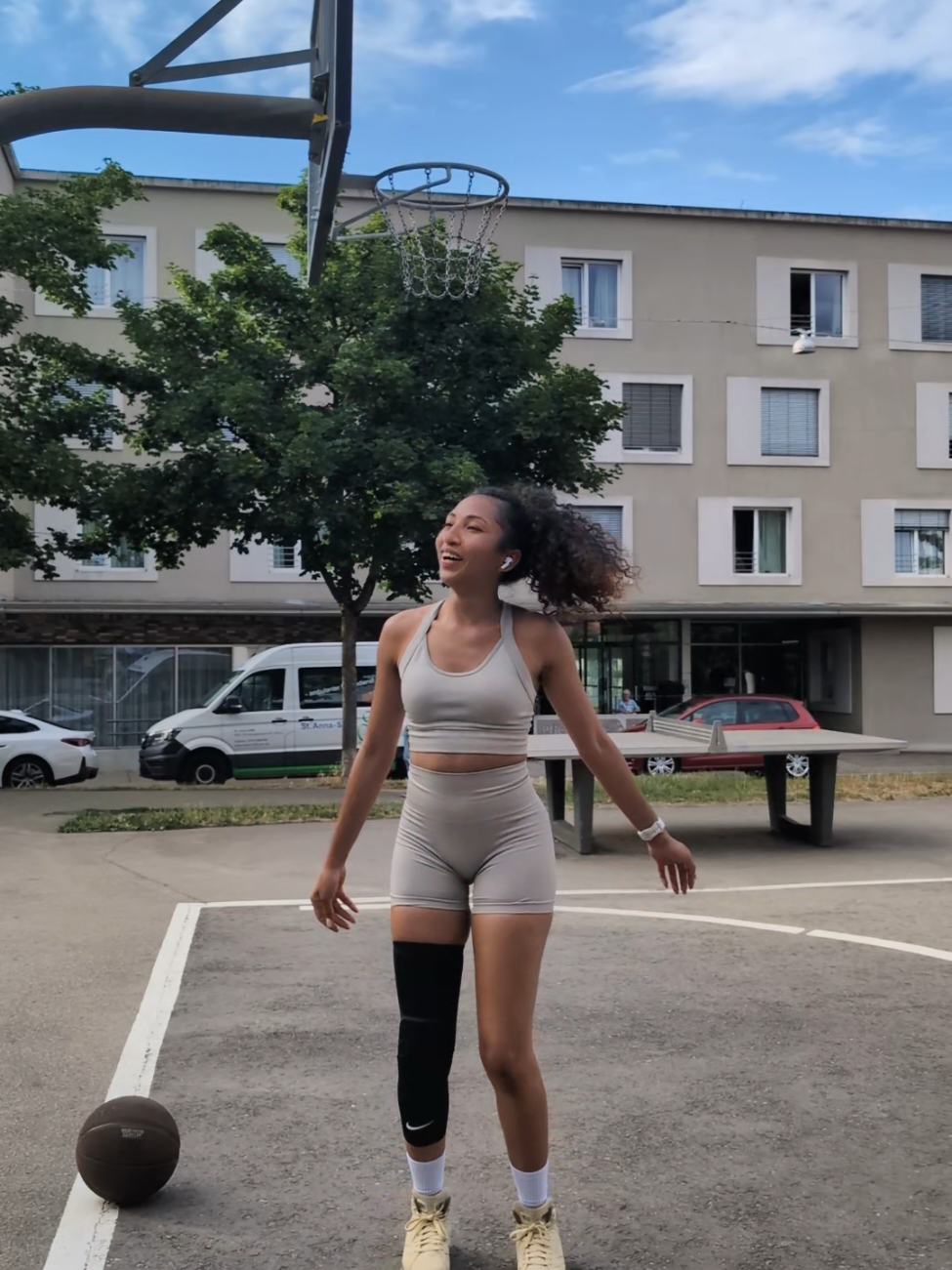 @StephanieIhari