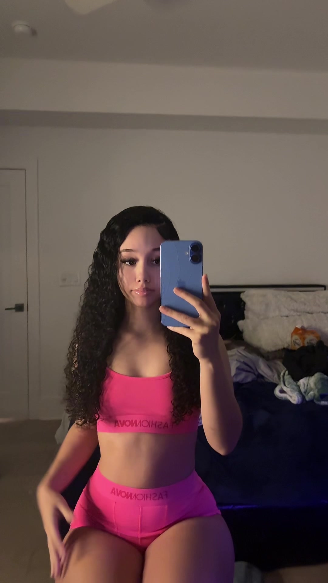 @🐰
