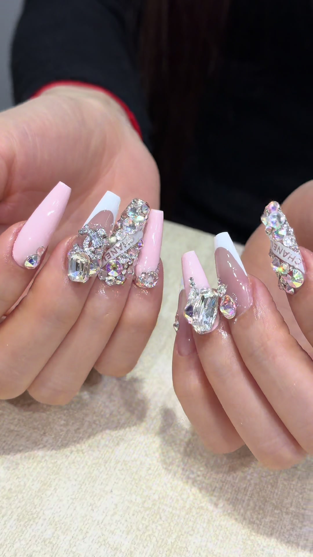 @LylyNailDesign