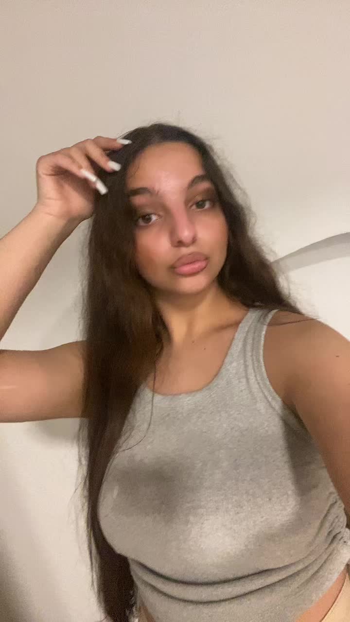 @Stella 🥭