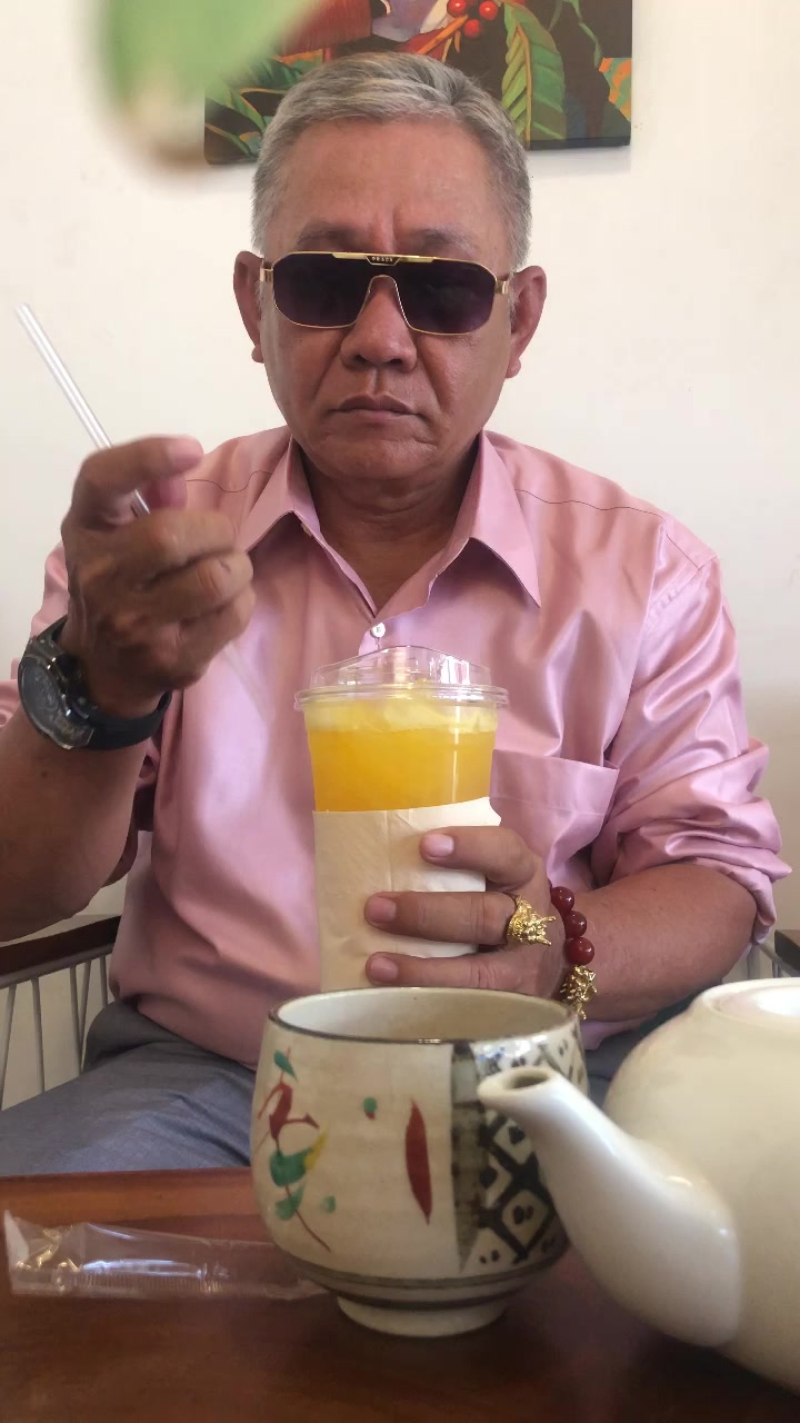 @ឥន្ទ្រីសលំហរវេហារ