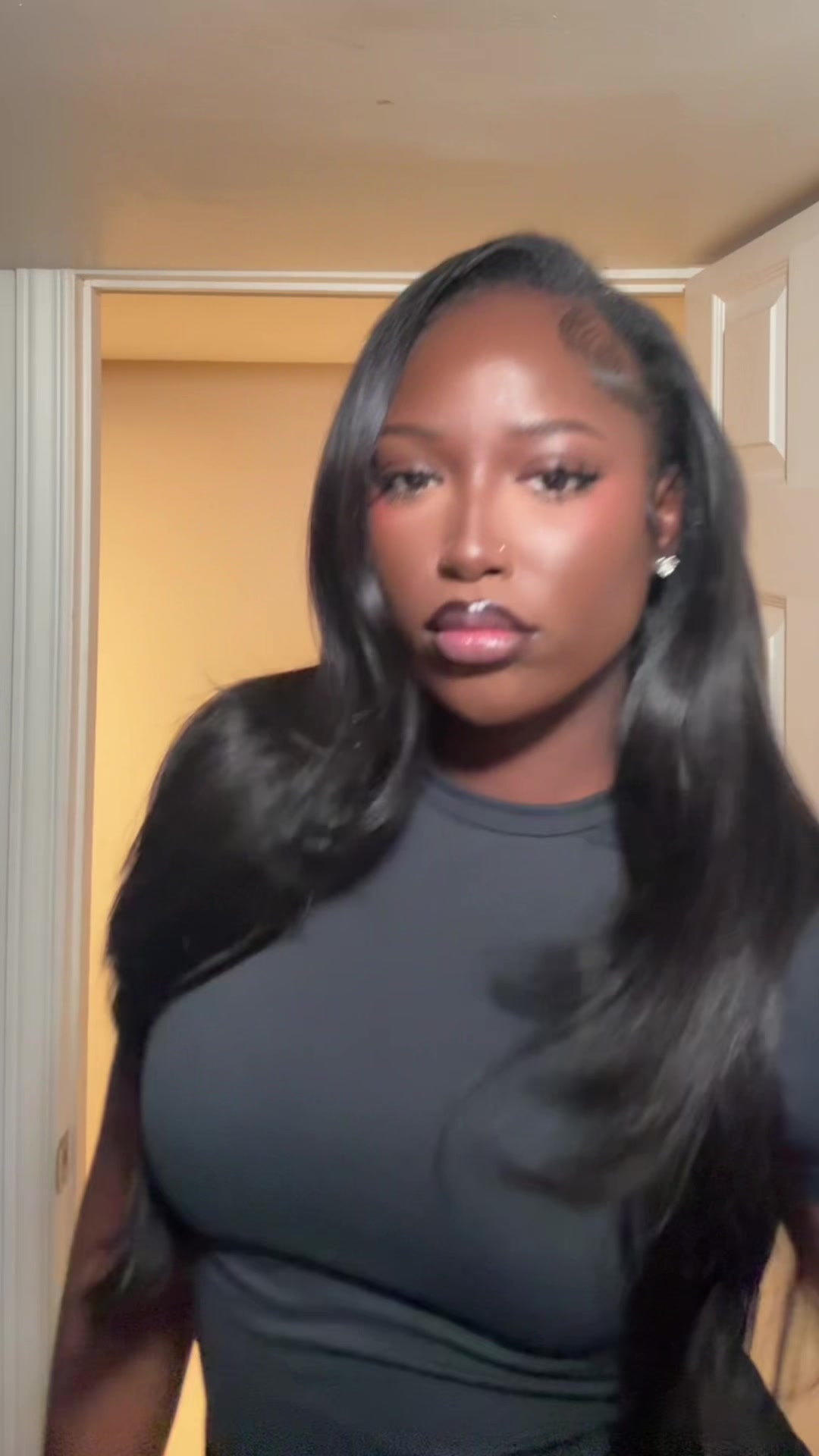 @AMINATA