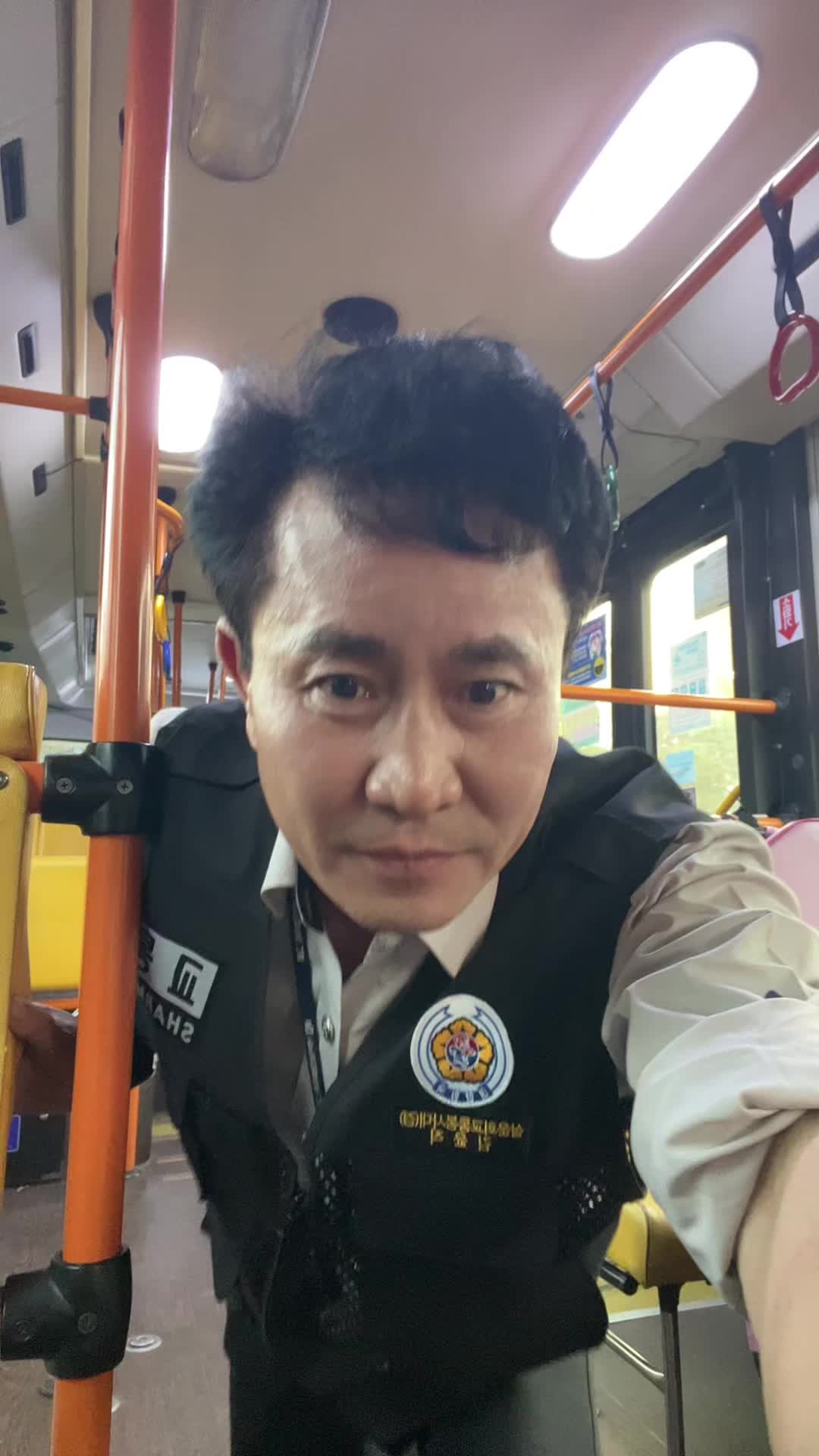 @김 용356