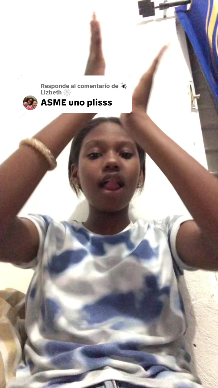 @Melanie🇩🇴