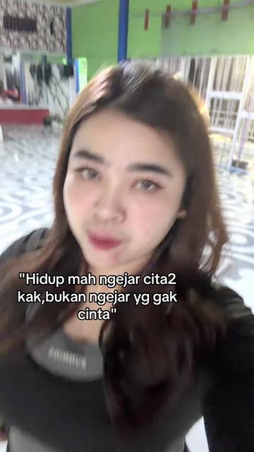 @Hanya M