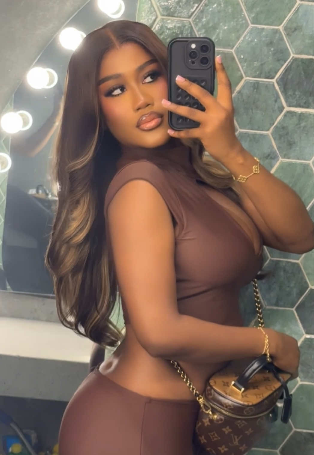 @o.oyinda