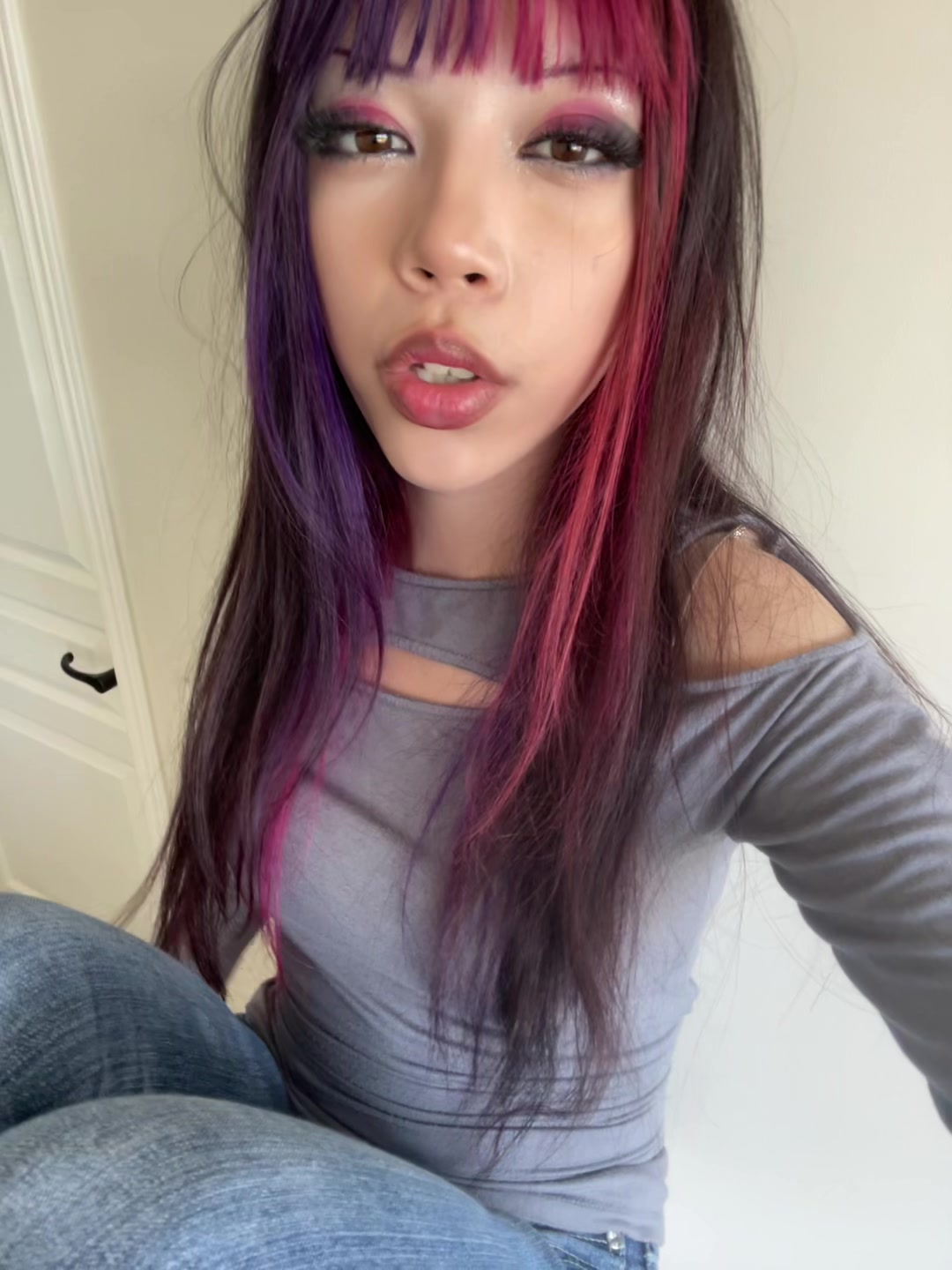 @😇