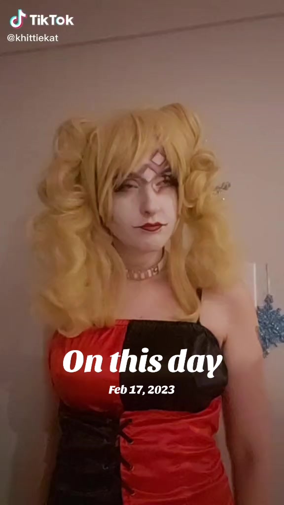 @Sammiie/Foxie