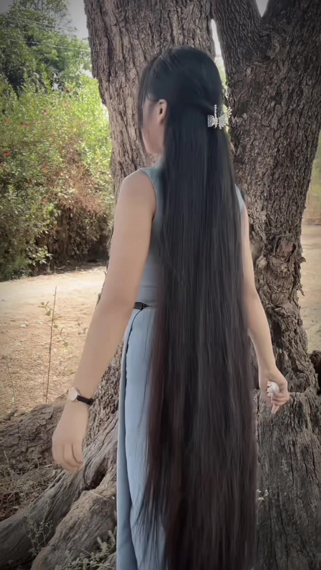 @ᬊ᭄𝐙𝐚𝐫 𝐍𝐲𝐢 𝐖𝐢𝐧