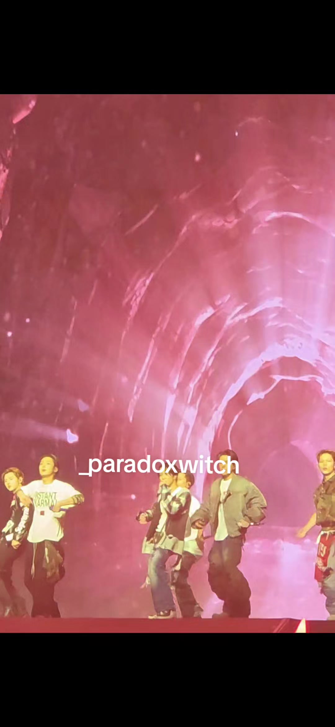 @Paradox Witch🌙✨️