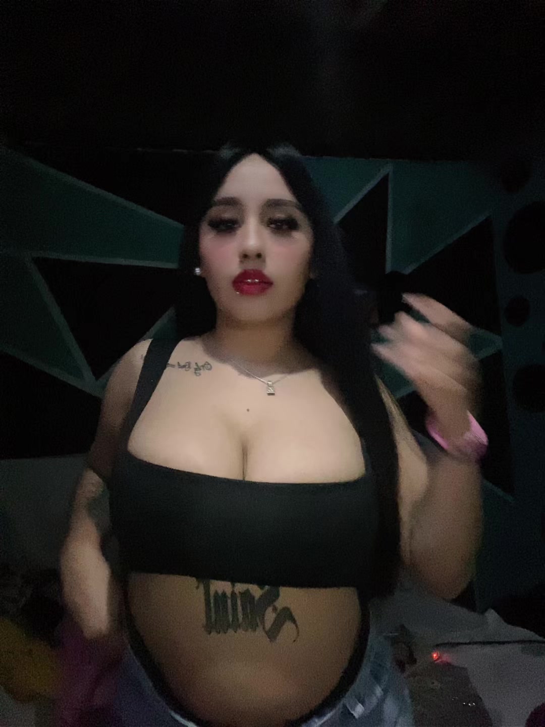 @𝒎𝒊𝒍𝒔