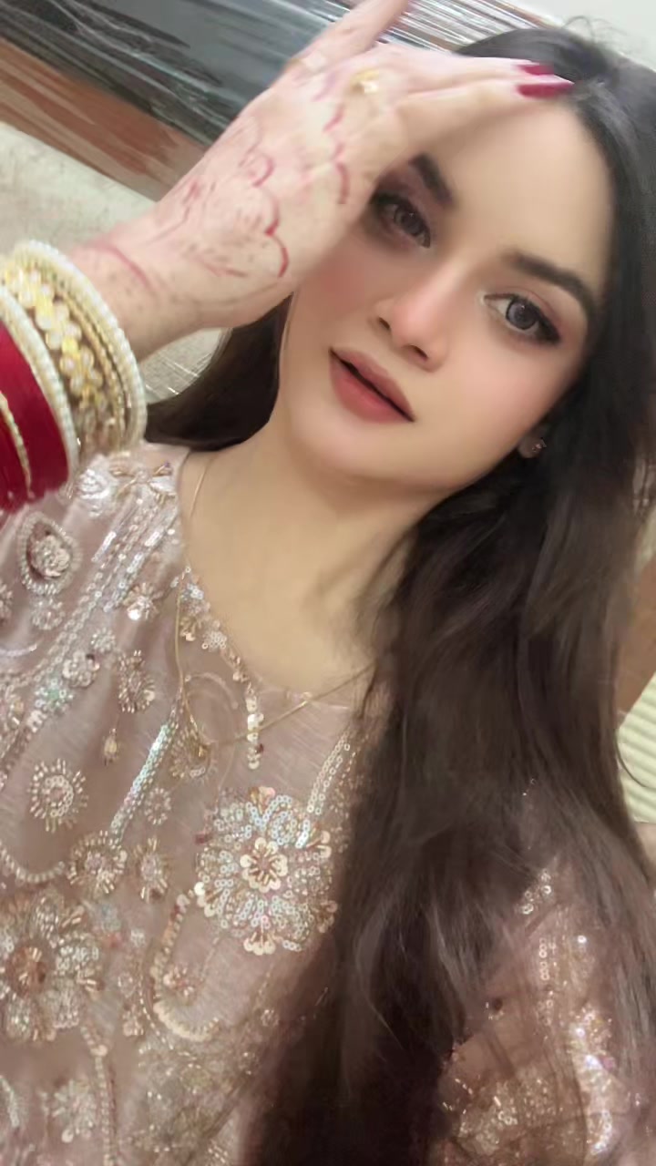 @Emaan🕊️✨