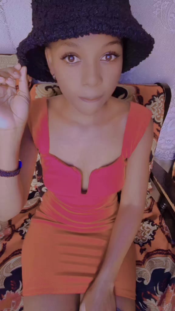 @🦋💦🍑evlyn🥵🍑💦