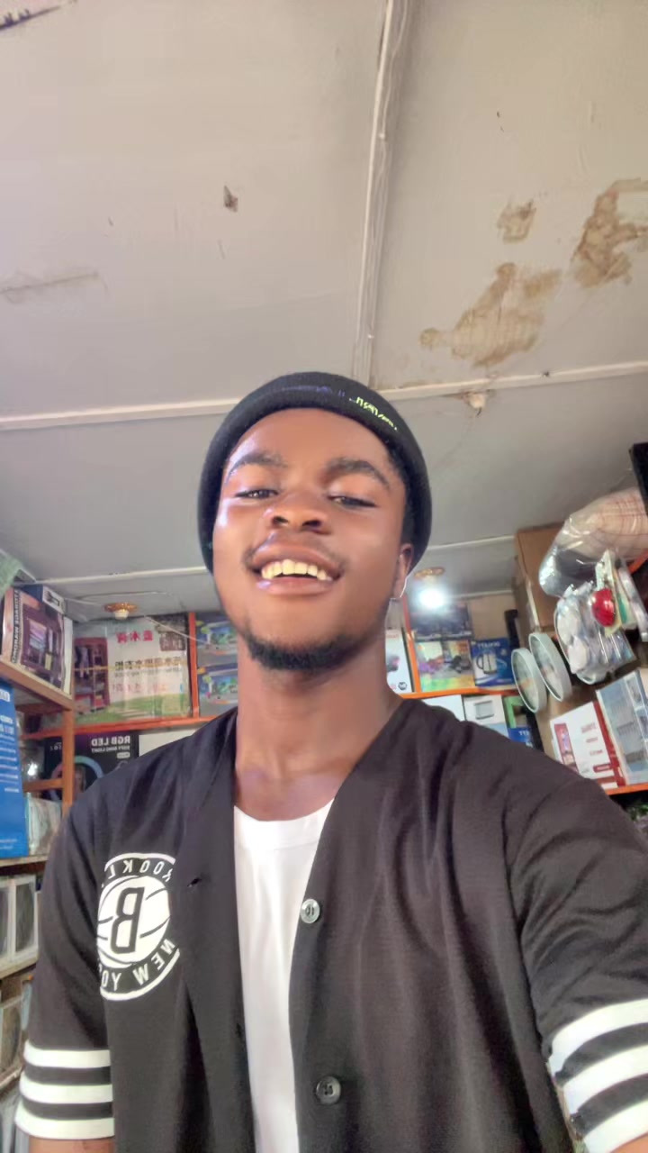 @E-CROSS 🦅🦅🇬🇭