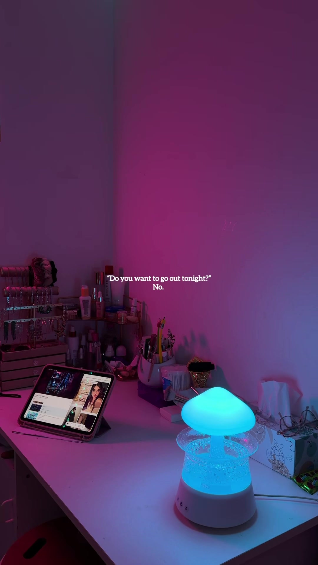 @reveloria