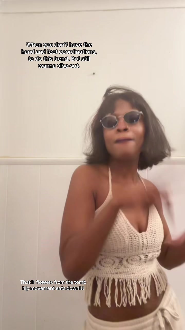 @Ugly Girl | Fashion Archivist