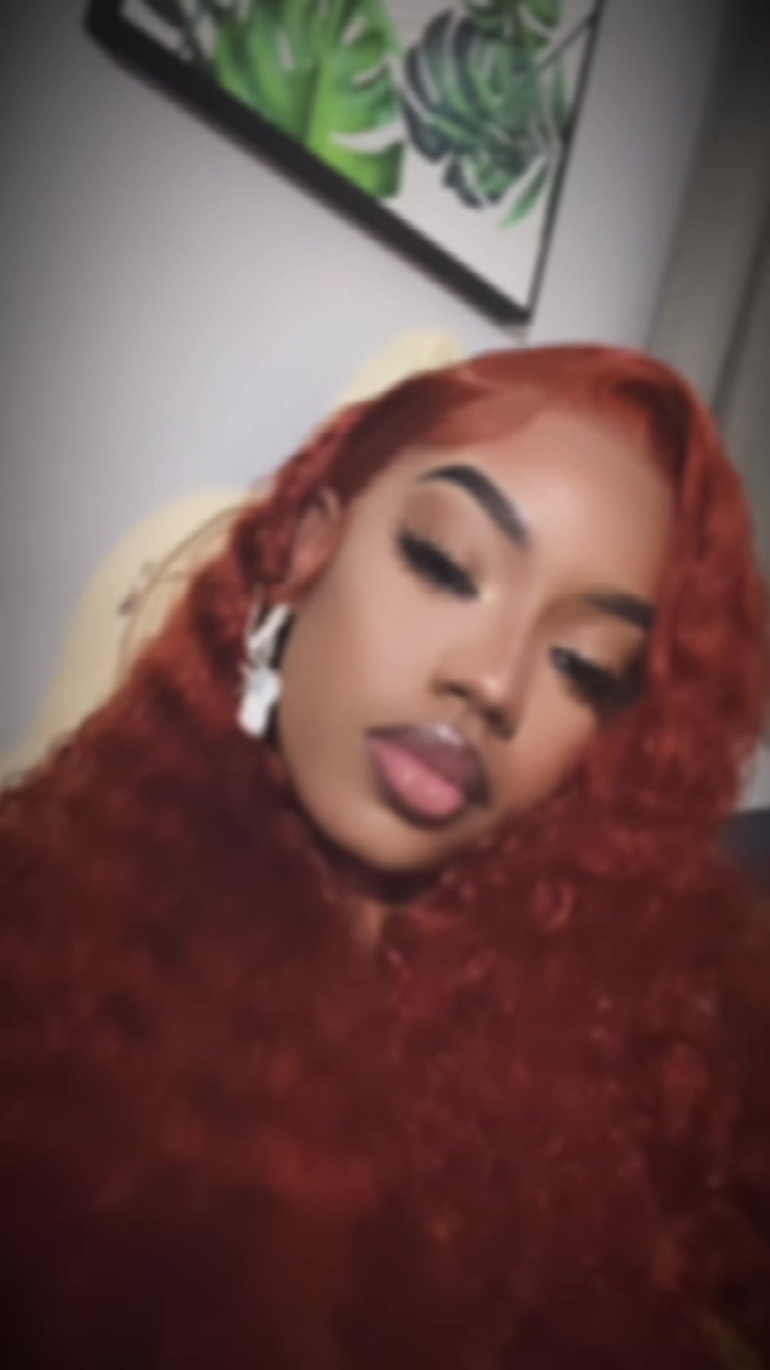 @Gorg3_