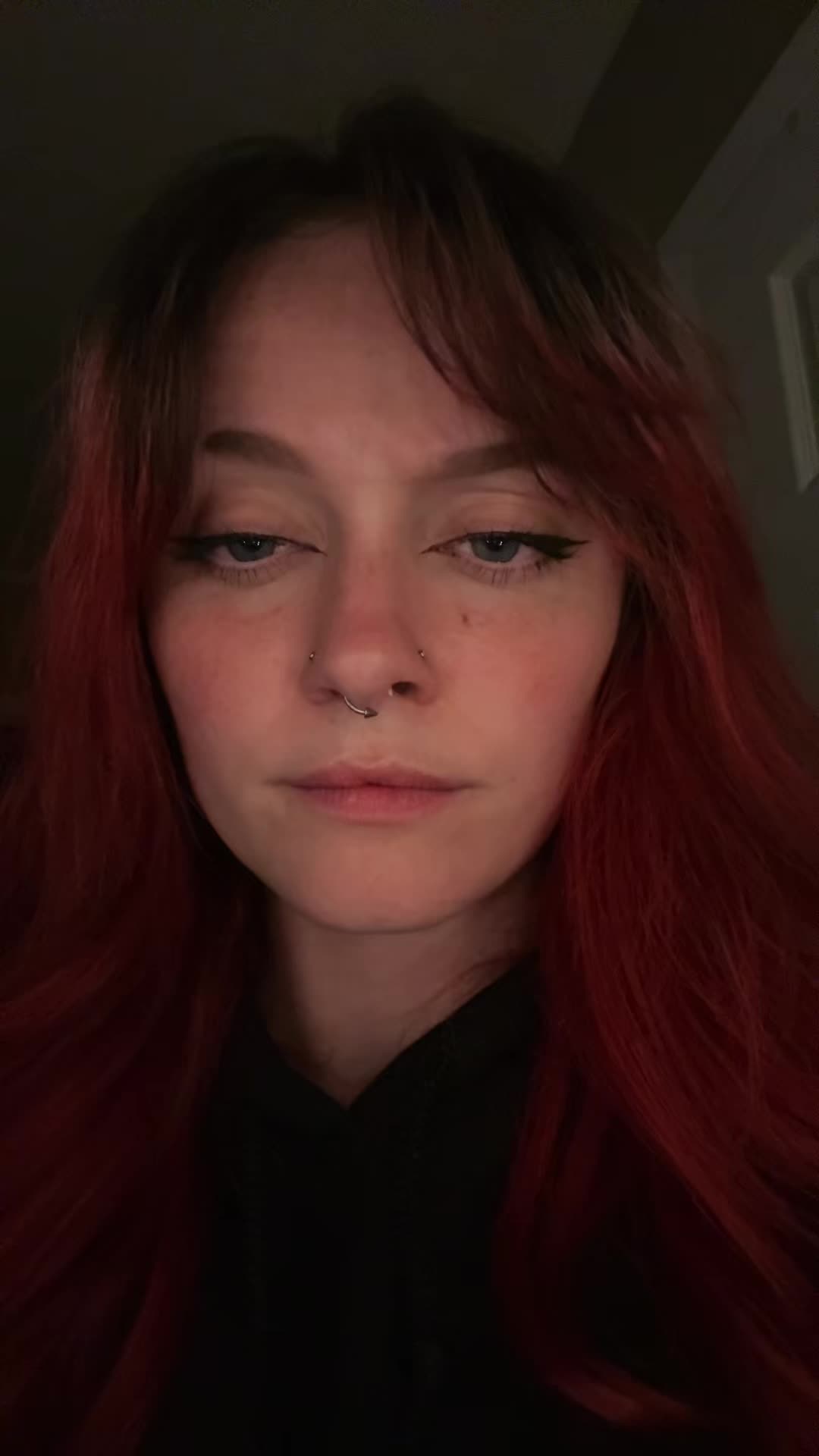 @Julia Fox