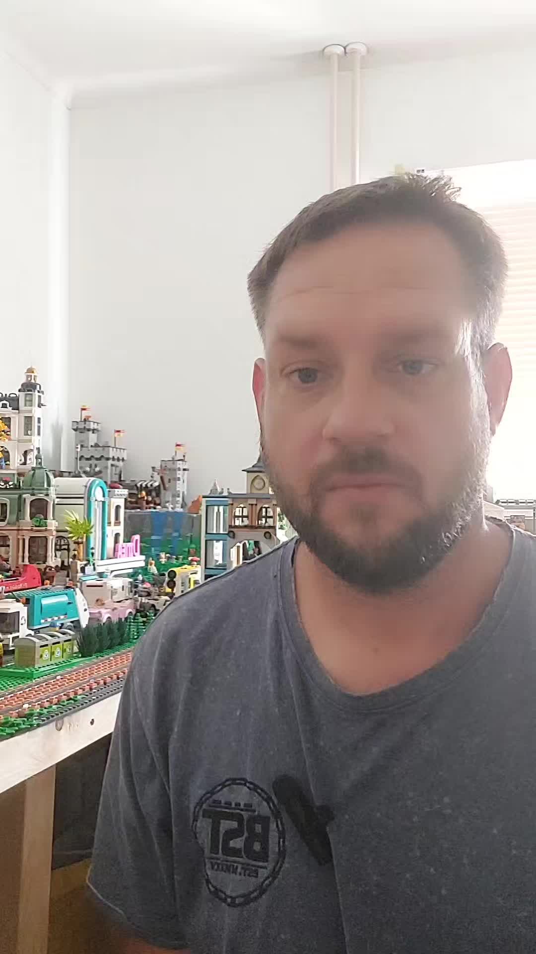 @BrickSetTastics