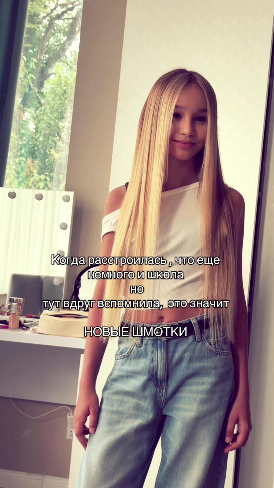 @𝐧𝐞𝐨𝐧𝐢𝐥𝐚
