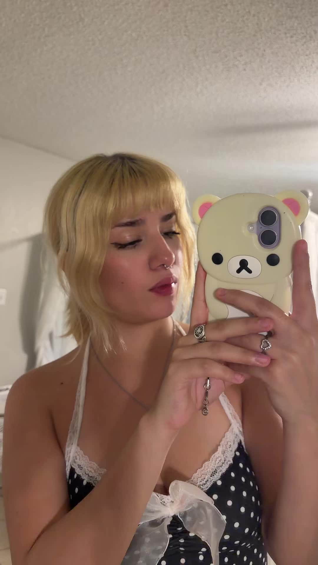 @moonsharkk