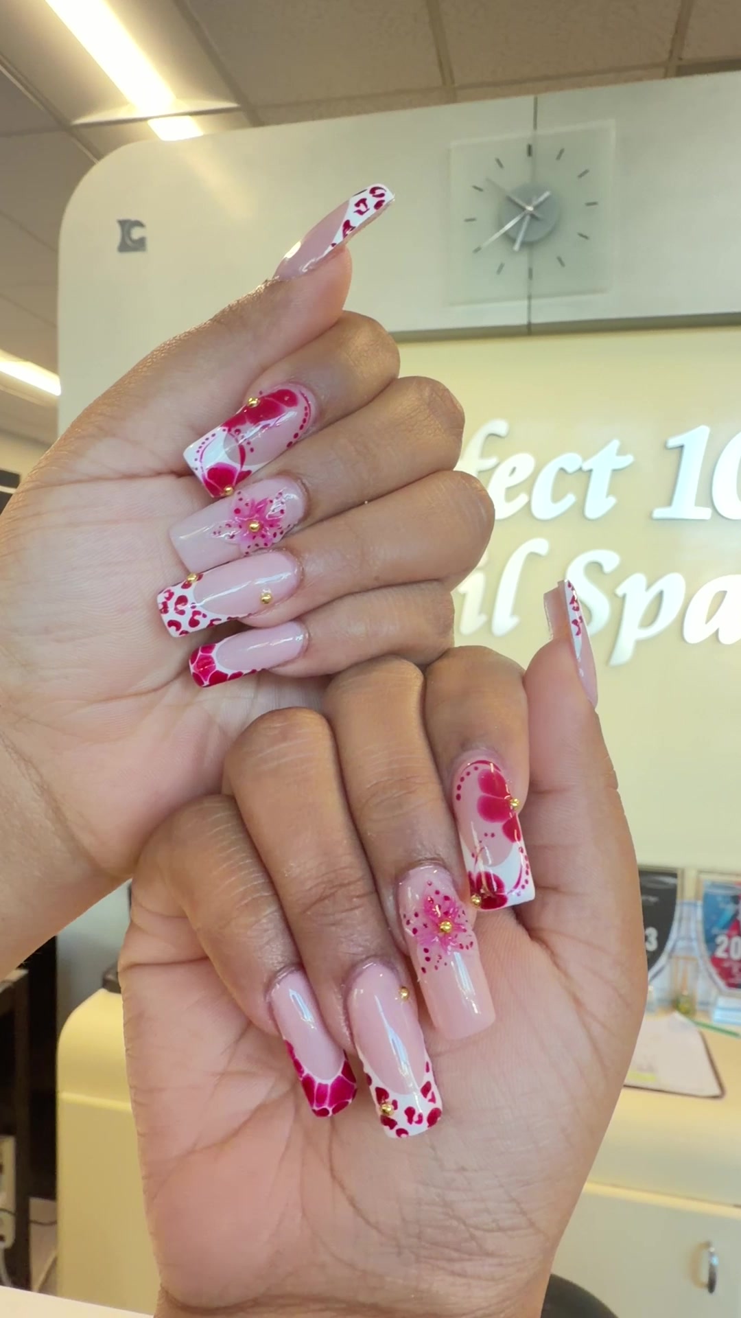 @Perfect10Nailspa