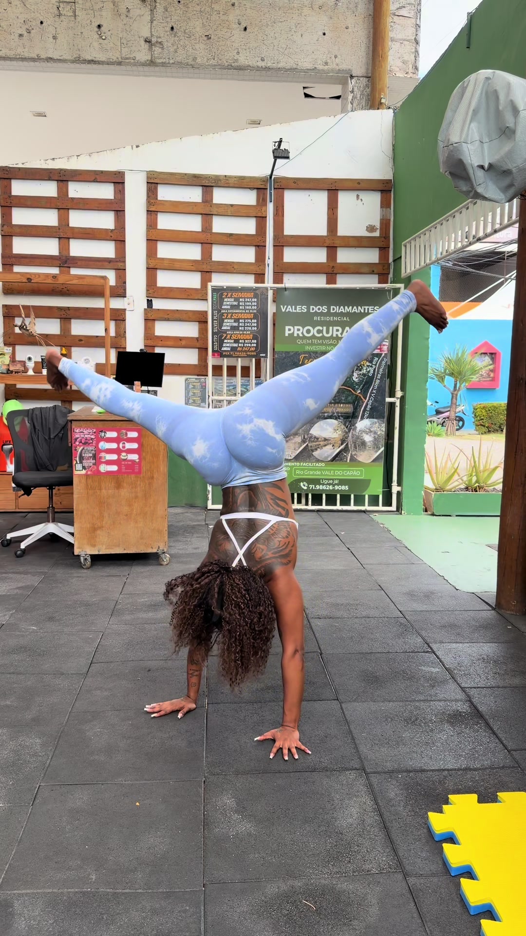 @africanique