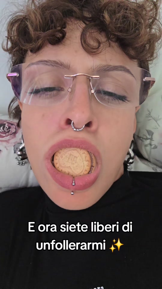 @Annamaria👾