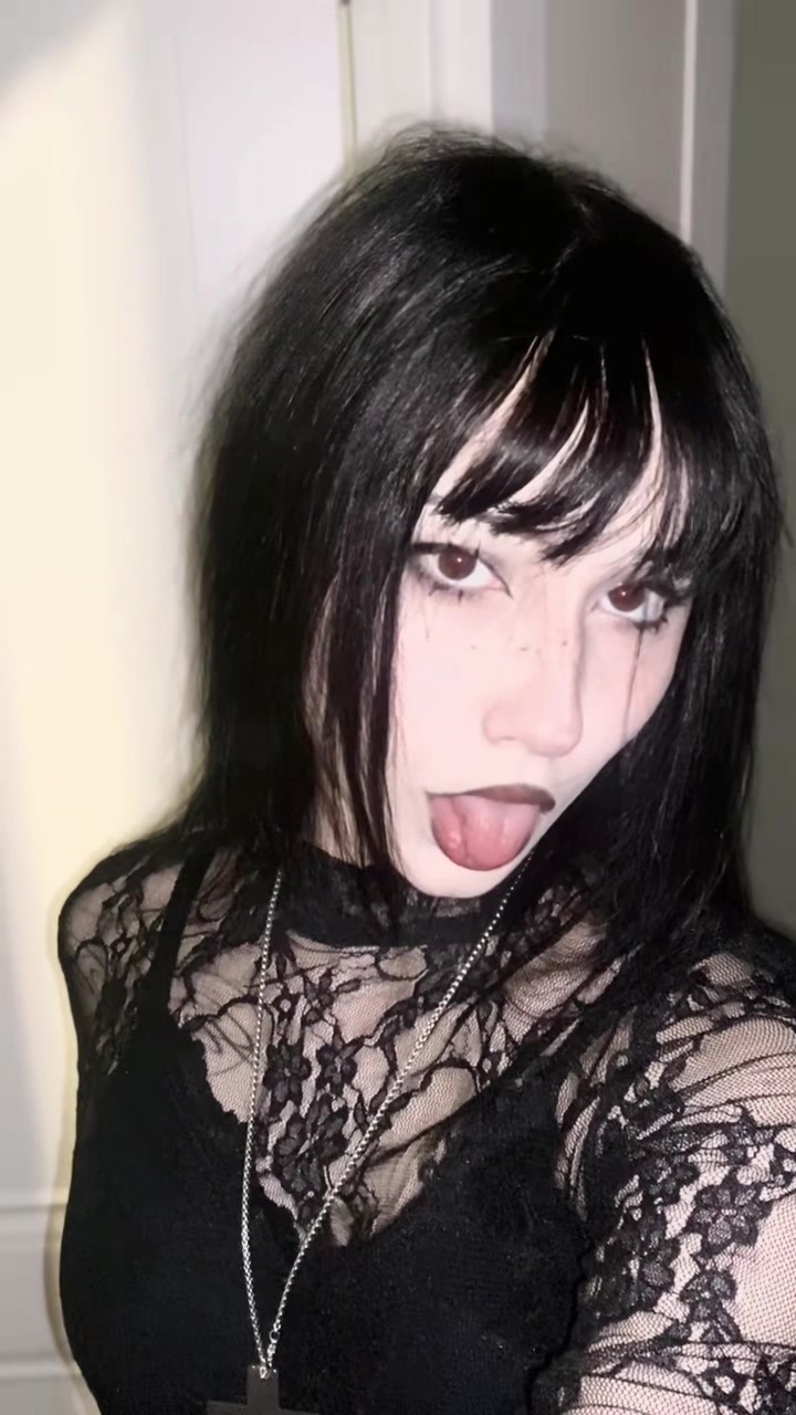 @♰